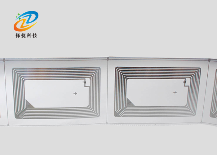 高頻Wet inlay射頻標簽FM1108 86*54mm產品實拍展示圖二