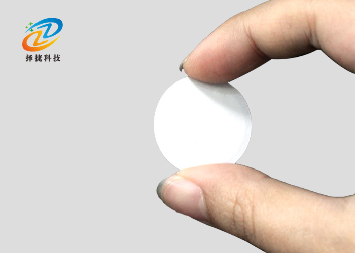 NFC標(biāo)簽 Ntag 215 直徑33mm實(shí)拍展示四